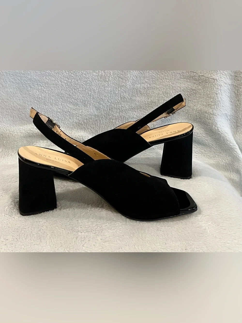 Anna Luisa Firenze Black Suede Sandals. Open square toe chunky heel.  Formal. 10